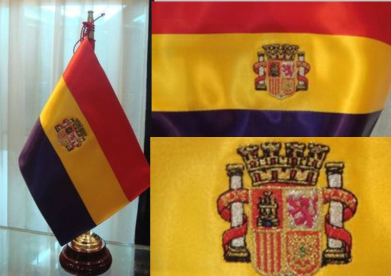 bandera REPUBLICANA 